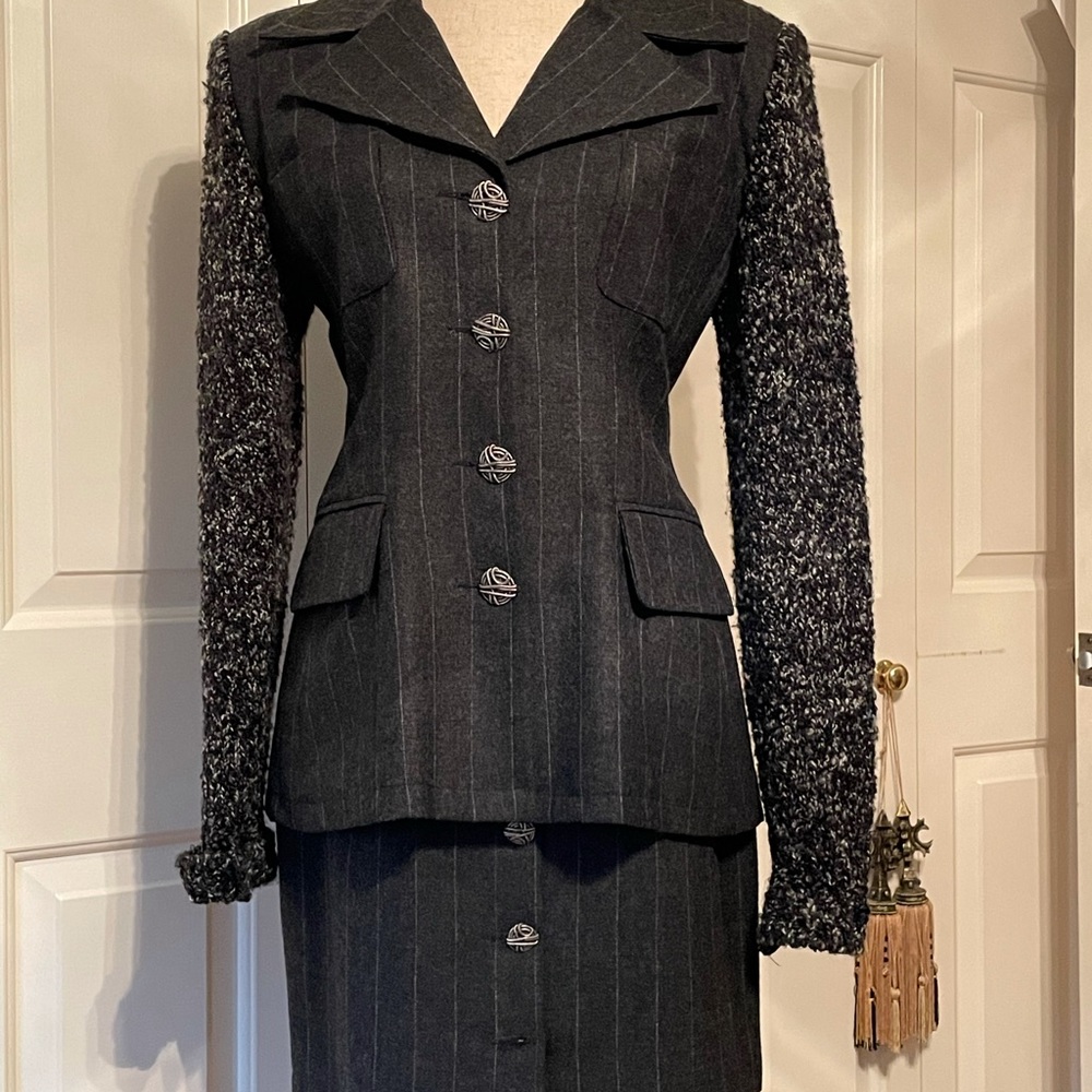 Beautiful Lorena Conti suit